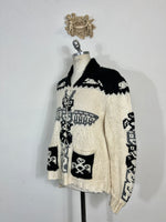 Cowichan-style sweater with tribal pattern and zip closure “XL”