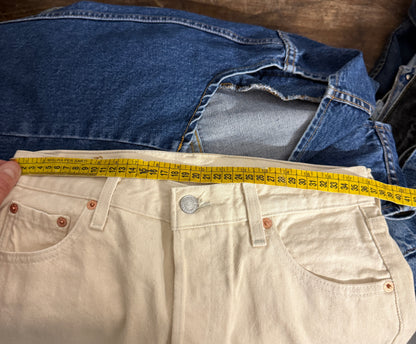 Vintage Levi’s 501 Made in France “W29 L34”