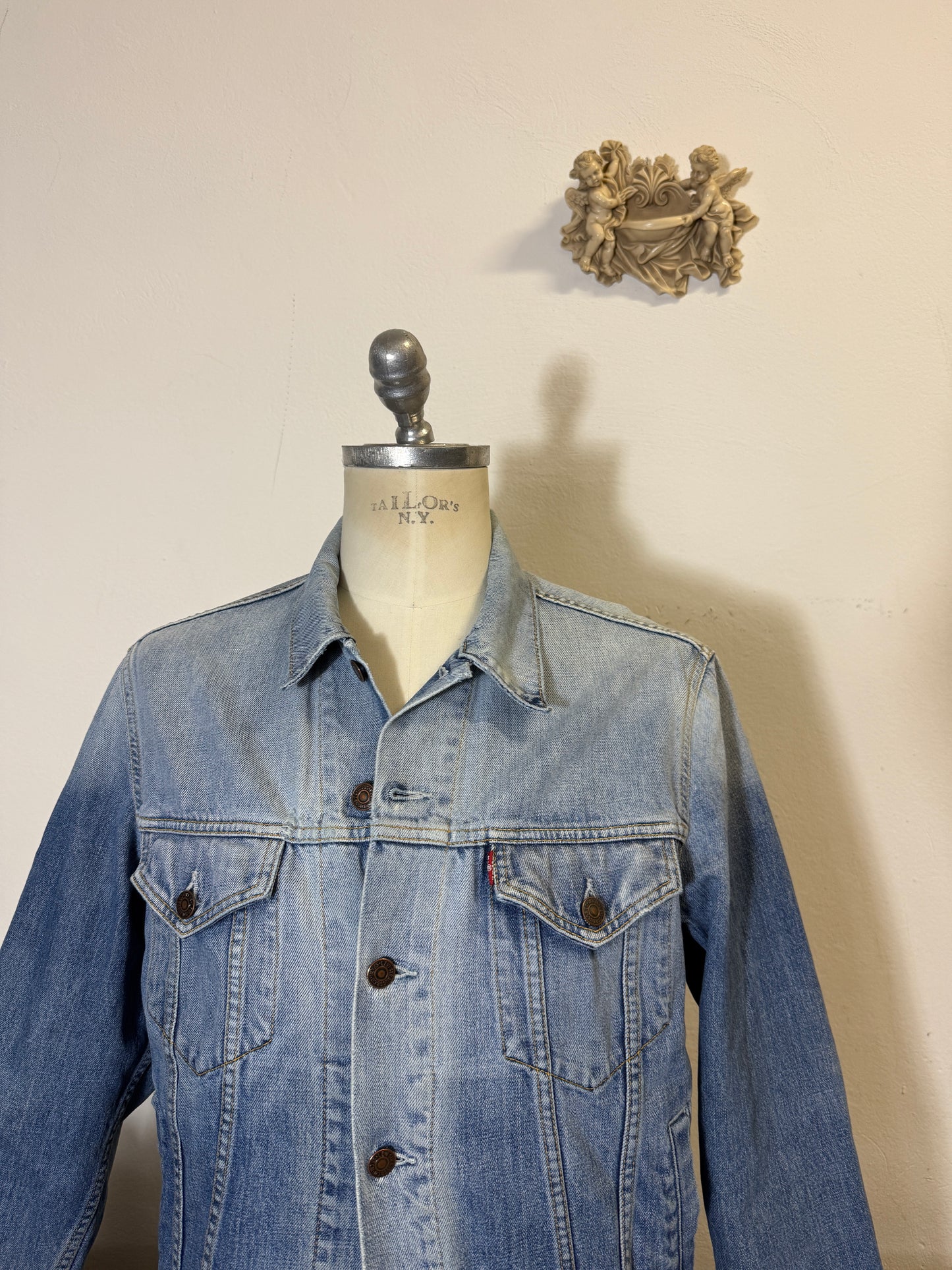 Vintage Levi’s Jacket “S/M”