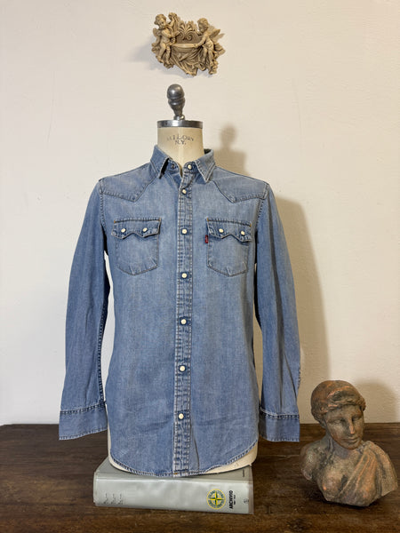 Vintage Levi’s Shirt “S”