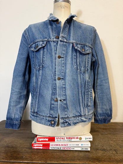 Vintage Levi’s Jacket “M”