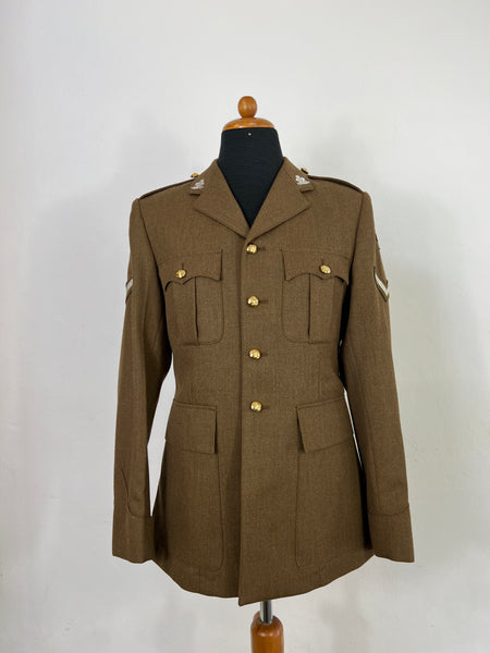 Vintage British Army Jacket “M/L”