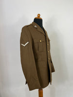 Vintage British Army Jacket “M/L”